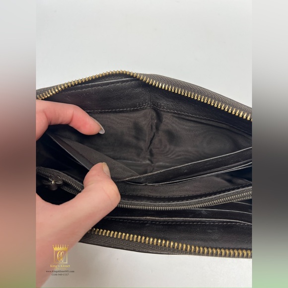 🖤SOLD🖤Gucci zip around long wallet - Picture 8 of 13